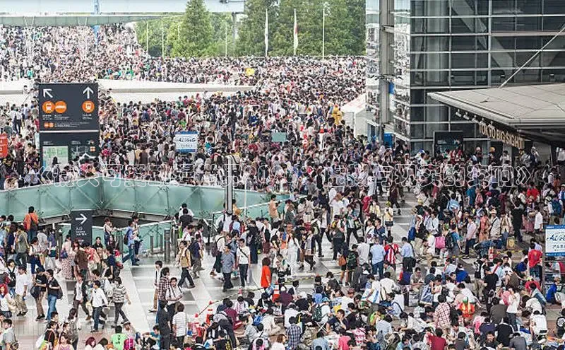《情头可爱动漫世界2026：虚拟与现实的交响》